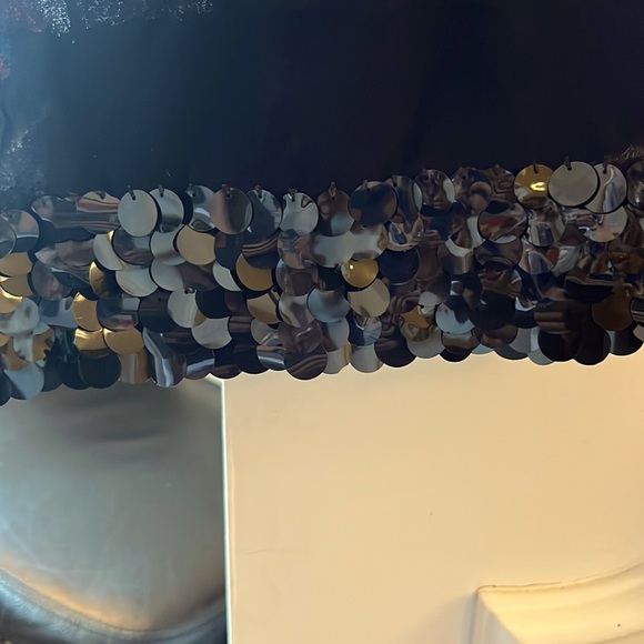 Women’s Liz Claiborne chiffon scarf with sequins. - Picture 3 of 3